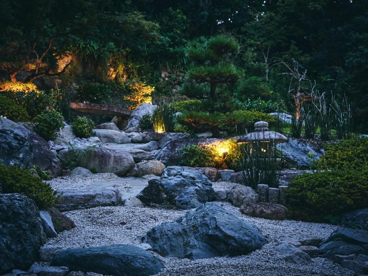 Hotel Ooedo Onsen Monogatari Premium Shirahama Gyoen Exterior foto