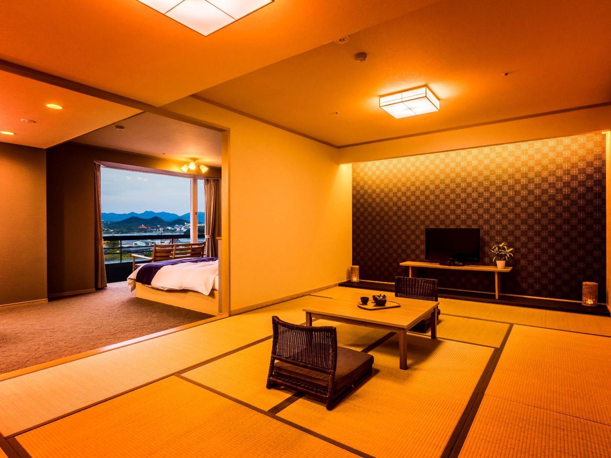 Hotel Ooedo Onsen Monogatari Premium Shirahama Gyoen Zimmer foto